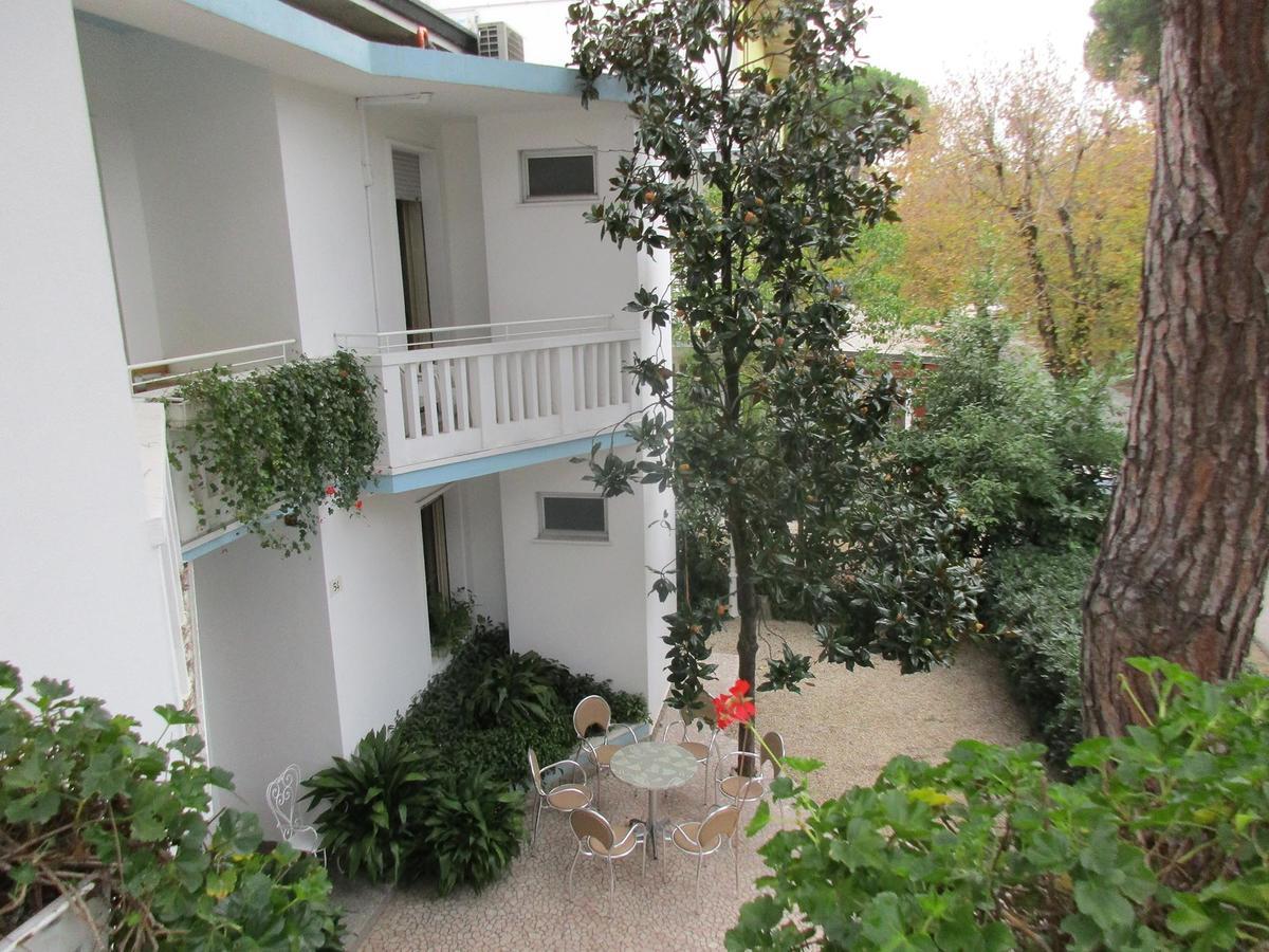 Hotel Pensione Ornella Cesenatico Exteriör bild