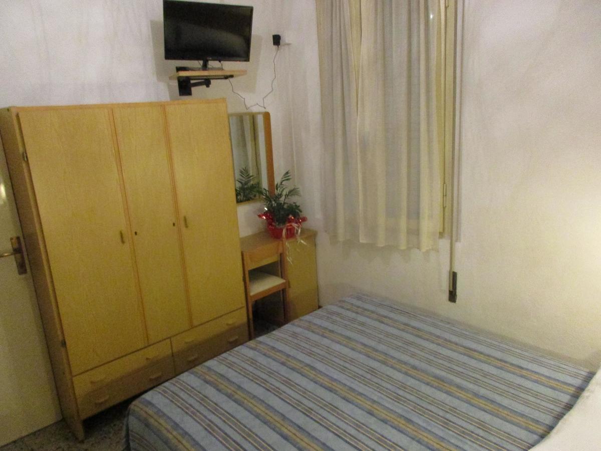 Hotel Pensione Ornella Cesenatico Exteriör bild