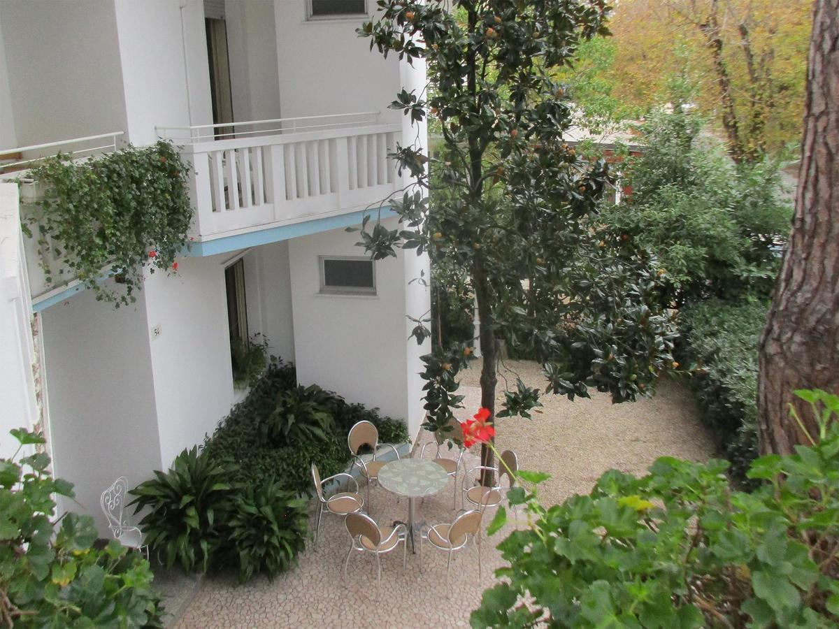 Hotel Pensione Ornella Cesenatico Exteriör bild